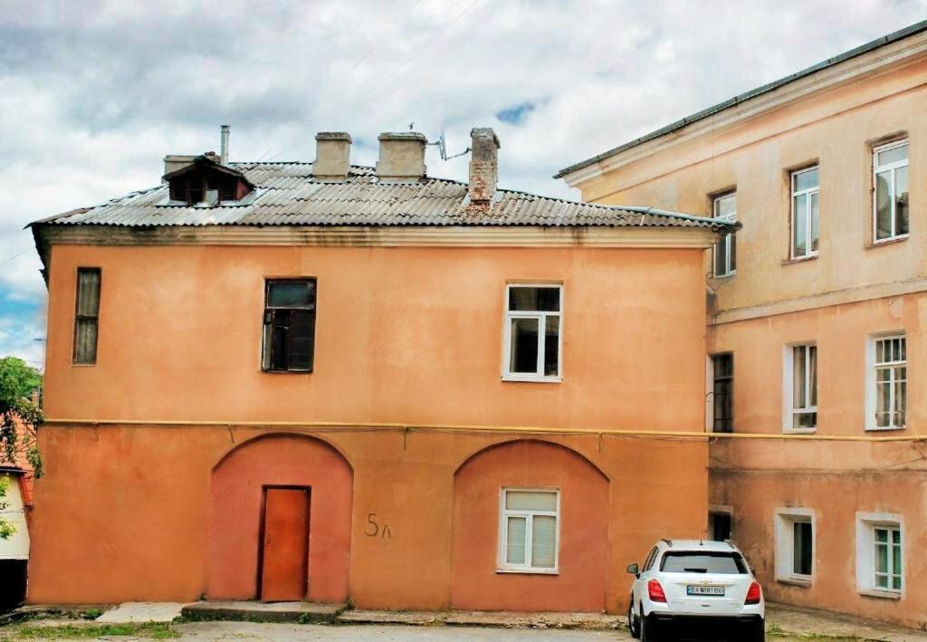 Sunrise Apartment Kamianets-Podilskyi Luaran gambar